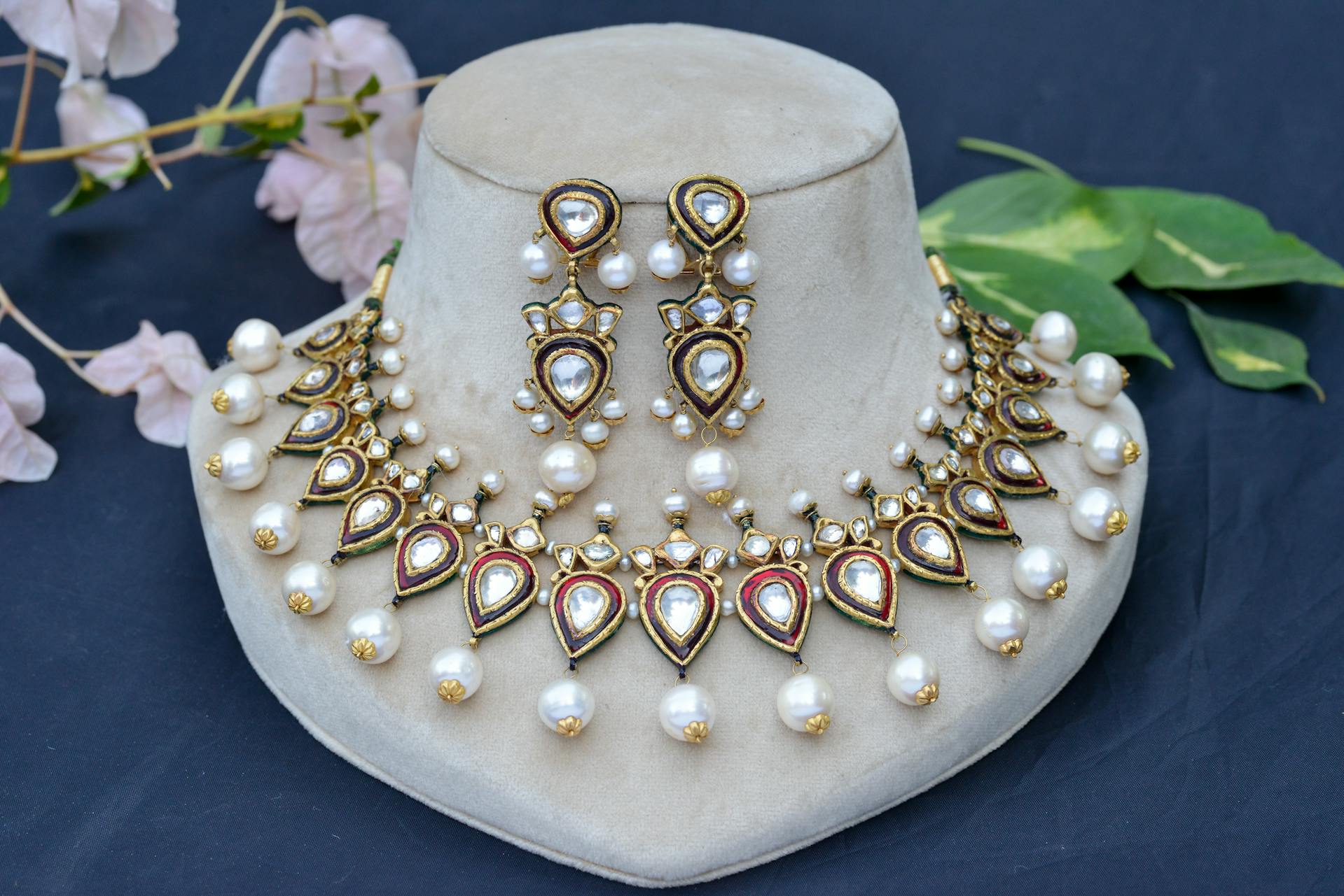 Buy Timeless Emerald Anklet online at Noralooks - Layered Necklaces