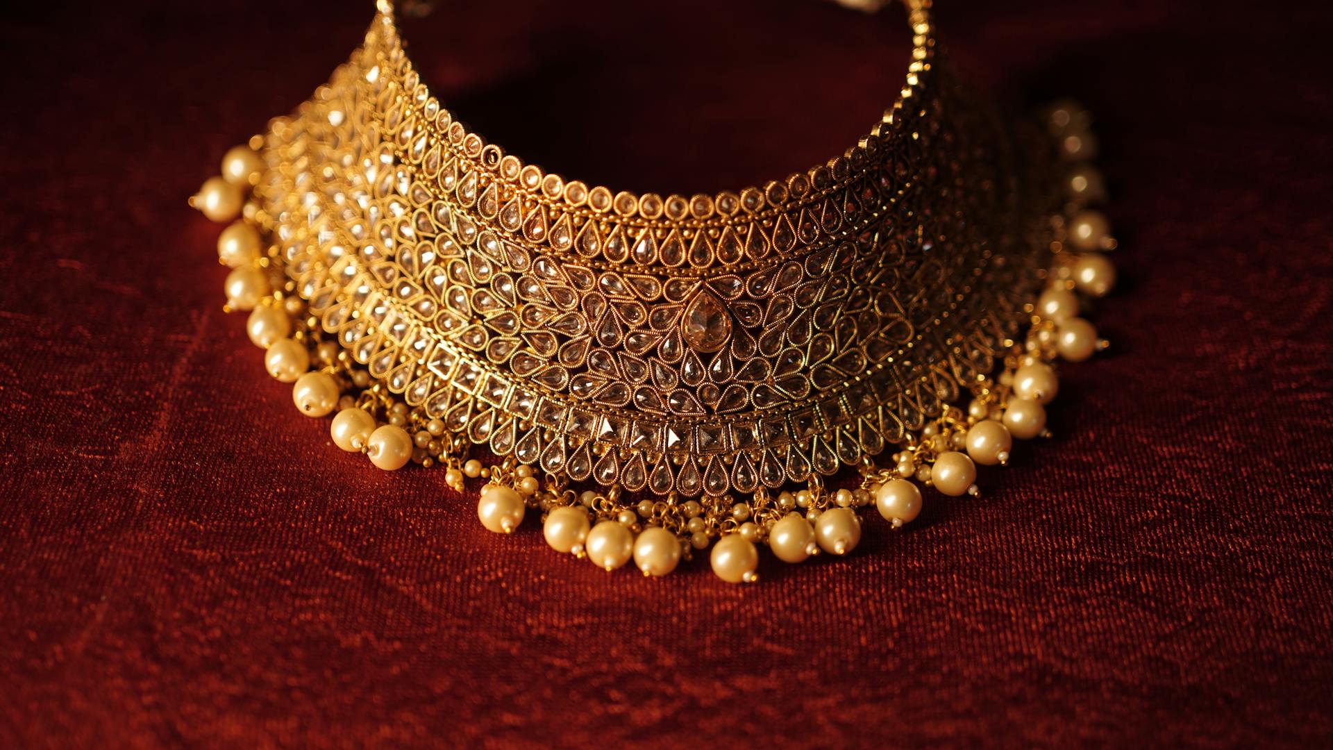 Kundan Choker Necklace Set - Necklaces | Noralooks - Image 2
